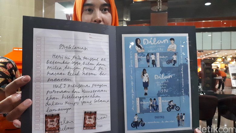 Ketika Dilan Hadir dalam Bentuk Prangko dan Kartu Pos Ketika Dilan Hadir dalam Bentuk Prangko dan Kartu Pos