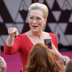 Alasan Greta Gerwig Pilih Meryl Streep Jadi Pengisi Suara Aslan di Narnia