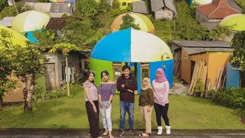 Awal ketertarikannya karena melihat foto flatland di internet. Menurutnya foto konsep ini sangat unik karena mampu menyatukan beberapa perspektif (sudut) pandangan tanpa putus dalam satu frame. Foto: instagram.com/dodiefdi