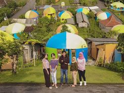 Keren Abis! Ketika Bumi Menjadi Bidang Lengkung