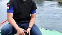Biasanya tempat yang paling indah adalah tempat yang tidak ada sinyal HP dan wifi... Setuju engga teman-teman?? begitu tulisanya pada caption foto ini yang lagi keliling Pianemo naik perahu (agusyudhoyono/Instagram)