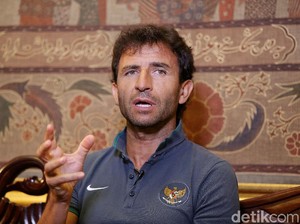 PSSI Sedang Siapkan Klausul Kontrak Luis Milla