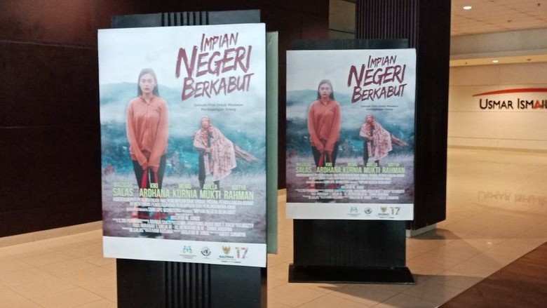 Eks TKW Lawan Perdagangan Manusia Lewat Film Impian Negeri Berkabut Eks TKW Lawan Perdagangan Manusia Lewat Film Impian Negeri Berkabut