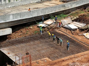 Akan Diresmikan Agustus, Tol Desari Sempat Terhambat Masalah Kuburan