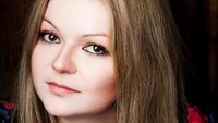 Dalam foto ini, Yulia terlihat sedikit berbeda dengan rambut pirang. Foto: Facebook/Yulia Skripal