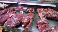 Dalam sebulan, G.V. Meat Distributor bisa menjual 500 kg daging. Daging ini diimpor dari Australia dan New Zealand. Foto: dok. detikFood