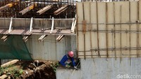 Poyek tol Desari Seksi I ini membentang sepanjang 6,8 km.