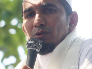 FPI: Orang Doyan Maksiat yang Minta FPI Bubar