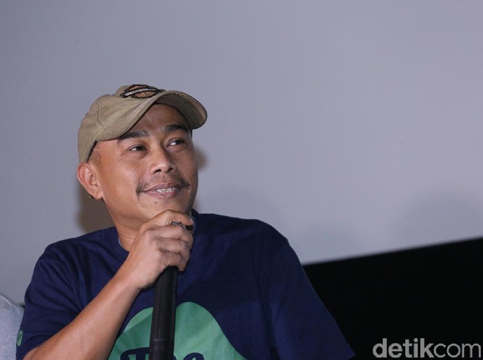 Pidi Baiq saat Ditemui di XXI cihampelas walk, Bandung, Jawa Barat, Senin (20/3/2017)