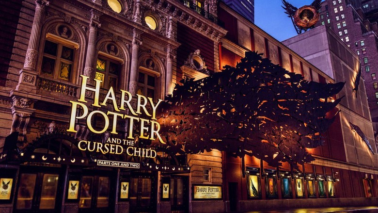 Teater Cursed Child di Panggung Broadway Tampil dengan Desain Menakjubkan Teater Cursed Child di Panggung Broadway Tampil dengan Desain Menakjubkan