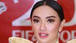 Zaskia Gotik Bengong Terus, Mikirin Mantan?