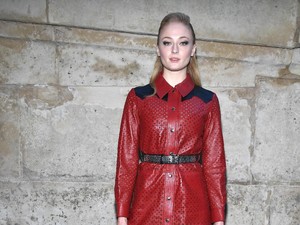 Foto: Adu Gaya 13 Artis Dunia di Front Row Louis Vuitton, Siapa Terkeren?