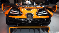Diffuser dan sayap belakang yang sangar menjamin mobil tetap nempel di aspal dalam kecepatan tinggi dan di tikungan. Foto: McLaren