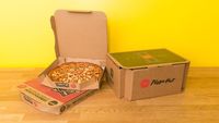 Makin Keren, Pizza Hut Kembali Rilis Sneakers Canggih untuk Pesan Pizza