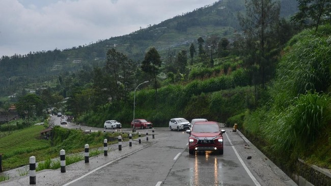 Menguji Performa Mitsubishi Xpander di Kaki Gunung Merbabu Menguji Performa Mitsubishi Xpander di Kaki Gunung Merbabu
