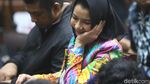 Baju Warna-warni Rita Widyasari di Sidang Lanjutan