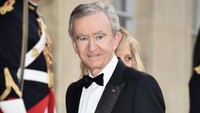 Pemilik LVMH Luxury Group Bernard Arnault berada di urutan 4 dengan harta US$ 75 miliar (Rp 1.012 triliun). Pascal Le Segretain/Getty Images.