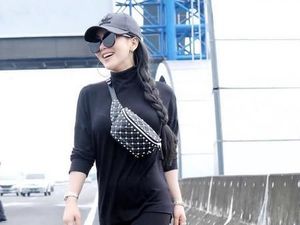 Gaya Puluhan Juta Syahrini Foto di Pinggir Tol yang Jadi Kontroversi
