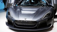 Bagian depan mobil listrik yang tak kalah cantik dengan hypercar bermesin bensin. Foto: Geneva Motor Show