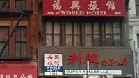 Foto: New York juga punya sebuah hotel yang dinilai buruk oleh turis, New World Hotel. Bertarif murah, hotel ini menyediakan fasilitas yang sangat minim. Kasur yang penuh kutu kasur, kamar tanpa jendela, kamar mandi yang bau dan handuk yang kumal. Kamu mau coba? (dok New World Hotel)