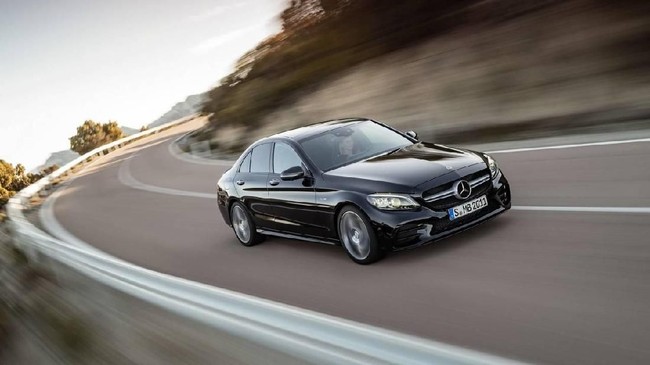 Mobil Mewah dan Bertenaga dari Mercedes-Benz