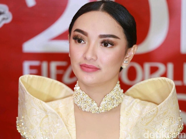 Setahun Jupe Telah Tiada, Zaskia Gotik Kangen Ngojek Bareng Setahun Jupe Telah Tiada, Zaskia Gotik Kangen Ngojek Bareng