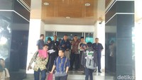 Setelah berdialog dengan pihak kampus, massa pulang. Foto: Usman Hadi/detikcom