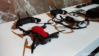 Drone ini dilengkapi dengan kamera beresolusi 12 megapiksel dengan sensor CMOS 1/2.3 inch. (Foto: detikINET/Moch Prima Fauzi)