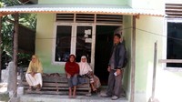 Dari pernikahan itu, Sandang mendapat 7 anak, 20 cucu dan 23 cicit.