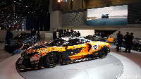 Mobil sedang dipamerkan di Geneva Motor Show di Swiss. McLaren Senna GTR, di luar negeri mobil dijual seharga 1 juta poundsterling, itu sekitar Rp 20 miliar ya? Foto: McLaren
