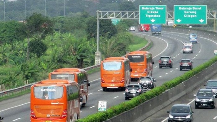 Kontes Foto Street Shot Tol Tangerang Merak sukses digelar. Juri telah memilih 10 jawara terbaik. Penasaran?