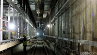 Presiden Jokowi meminta area sepanjang Semanggi hingga Senayan sudah selesai sehingga tidak mengganggu pelaksanaan Asian Games. Pihak PT MRT Jakarta mengungkapkan saat ini proyek pembangunan MRT mencapai 91,8%, yakni pembangunan di bawah tanah mencapai 95,7% dan layang 87,9% dan pemasangan rel mencapai 11,314 meter.