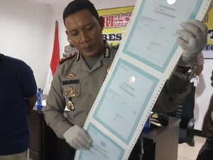 2 Tahun Beroperasi, Sindikat Pemalsu Akta Kelahiran Ditangkap