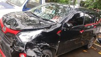 Peristiwa tabrakan terjadi Selasa (6/3) kemarin. Mobil yang dibawa Alfin menabrak pemotor perempuan bernama Risa di Bunderan Cibiru, Bandung. Foto: dok. Polrestabes Bandung