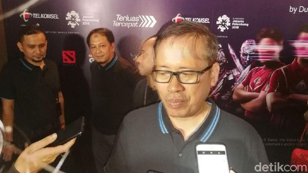 Raden Isnanta, Deputi Pembudayaan Olahraga.