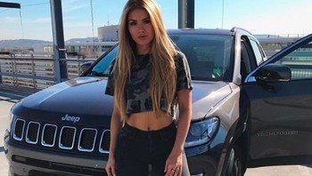 Karena popularitasnya, dia sering digandeng brand terkenal seperti Jeep sampai Puma. Foto: Instagram