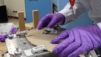 Para ilmuwan memakai analisis dalam sinkrotron - partikel menggunakan cahaya sangat intens untuk mempelajari minute matter. Kemudian juga teknik analisis di kertas, seperti mikrotomografi dan pemetaan unsur. Teknik ini belum dikembangkan saat fosil itu ditemukan. Foto: Fabien Knoll