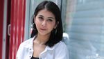 Kesha Ratuliu Disebut Mirip Prilly Latuconsina, Setuju?