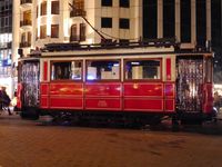 Tram yang kini digunakan untuk mengantar turis (Kurnia/detikTravel)