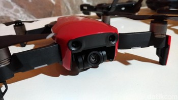 Ada pula Mode ActiveTrack Intelligent di mana drone ini akan mendeteksi banyak subjek, mengikutinya, dan mengunci fokusnya pada frame. (Foto: detikINET/Moch Prima Fauzi)