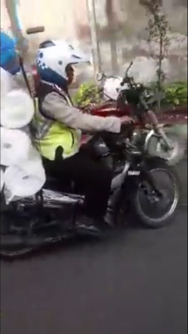 Komisi III Minta Oknum Polisi yang Pungli dan Maki-maki Dihukum Komisi III Minta Oknum Polisi yang Pungli dan Maki-maki Dihukum