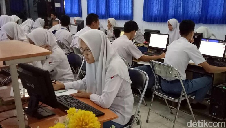 Rawan Keamanan, Murid SMA di Nduga Papua Jalani USBN di Wamena Rawan Keamanan, Murid SMA di Nduga Papua Jalani USBN di Wamena