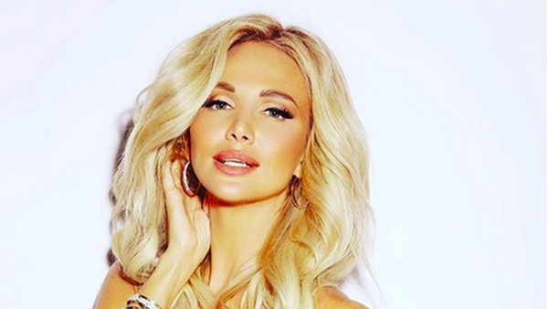 Nyoh! Cantik & Seksinya Victoria Lopyreva si Duta Piala Dunia 2018