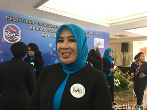 Cara Istri Kapolri Menghadapi Serangan Haters Suaminya