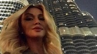 Di akun Instagram miliknya, @lopyrevavika, Victoria rajin membagikan foto-foto seksi. Dia memang sudah lekat banget dengan sepakbola lho. Mantan suaminya adalah pesepakbola asal Negeri Beruang Merah. Foto: (Victoria Lopyreva/Instagram)