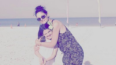 So Sweet! Momen Kebersamaan Katie Holmes dan sang Putri, Suri