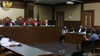 Sidang ini dengan agenda mendengarkan keterangan saksi.