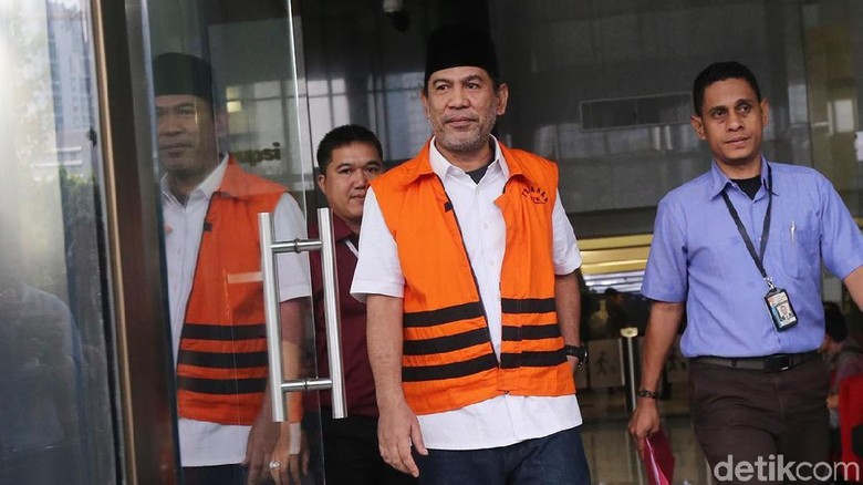 Perjalanan Bupati HST Pemilik 23 Mobil Mewah Kini Masuk Meja Hijau Perjalanan Bupati HST Pemilik 23 Mobil Mewah Kini Masuk Meja Hijau