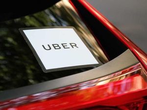 Filipina Tak Rela Uber Diakusisi Grab