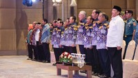 Dalam acara itu perwakilan Hipmi dari Sumatera Utara (Sumut) dan Papua Barat curhat perihal pengusaha tak diajak terlibat di proyek pemerintah, seperti salah satu contohnya jalan tol. Jokowi pun langsung merespon dan akan bertemu dengan mereka yakni Ketua Badan Pengurus Daerah (BPD) Himpi Sumatera Utara Reza Pranata dan Ketua BPD Hipmi Papua Barat, Adriana Imelda Daat. Foto: Dok. DPR